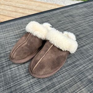 Ugg scuffette slippers